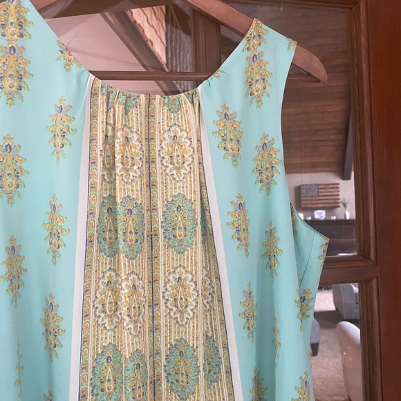 Rose & Olive - Picture 2 of 4